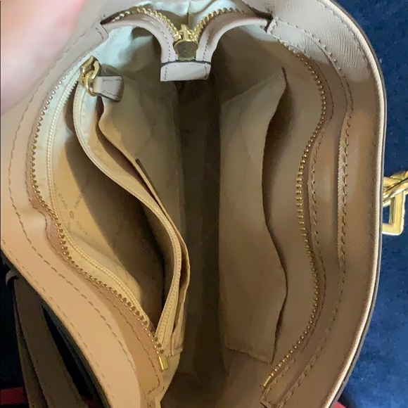 Crossbody Bag - Picture 3 of 4